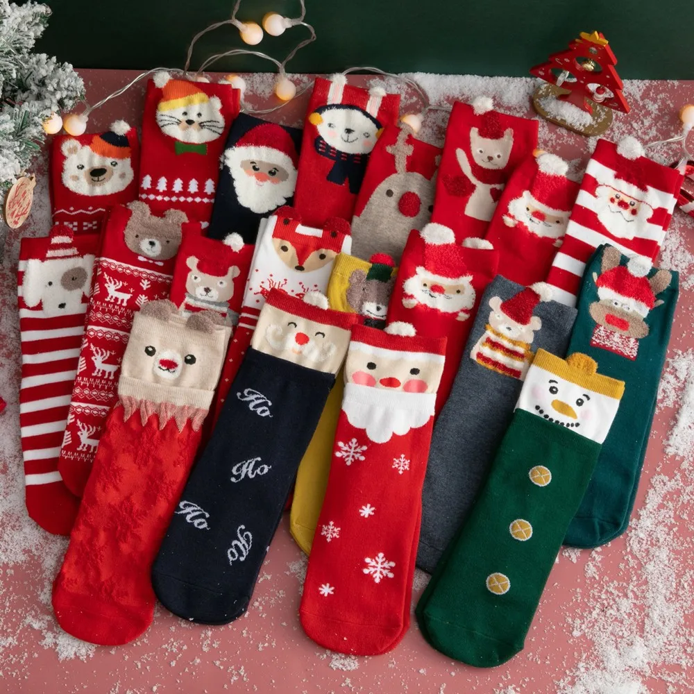 Cartoon Santa Claus Sock with Gift Boxes Ladies Christmas Stockings New Year's Festive Red Crew Christmas Gift Sock Women