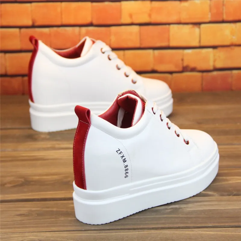 Женская Повседневная обувь осенние женские кроссовки из модного кожзаменителя