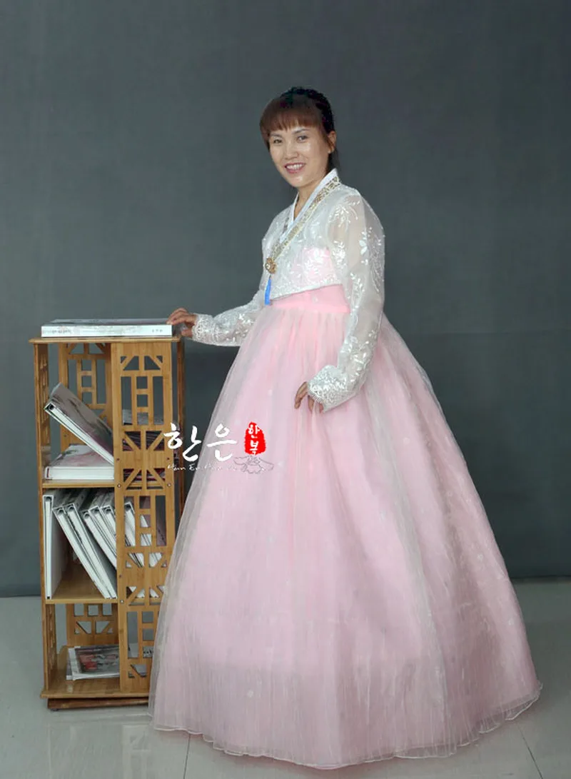 

Hanbok Dress Korean Imported Fabric / Latest Improved Hanbok / Bride Hanbok / Stage Costume Hanbok Korean Dress