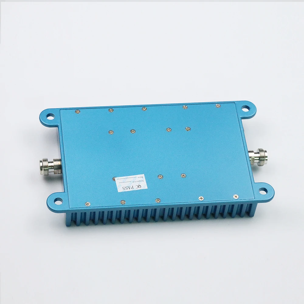 

ZQTMAX 2G 4G Mobile Signal Amplifier CDMA 850 Signal Booster Power 65dB Gain Band 5 Repeater 850mhz LCD Display