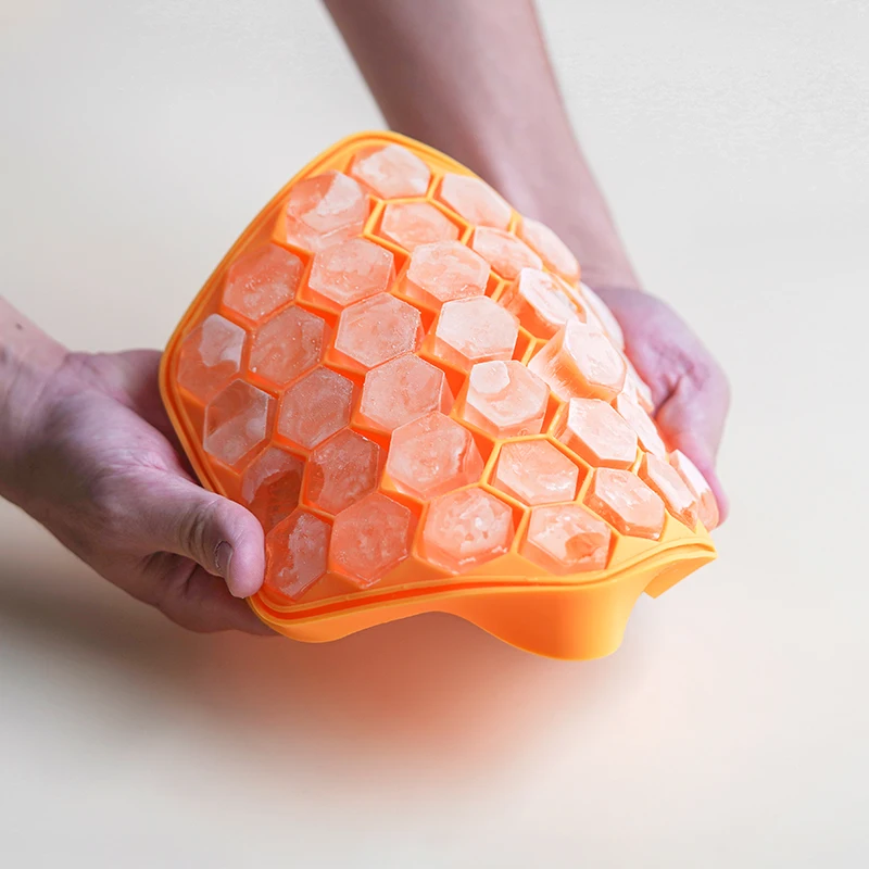 

37 Grids Honeycomb Ice Making Food Grade Silicone Mold Practical Solid Color Food Supplement Box Home Kitchen Tools New