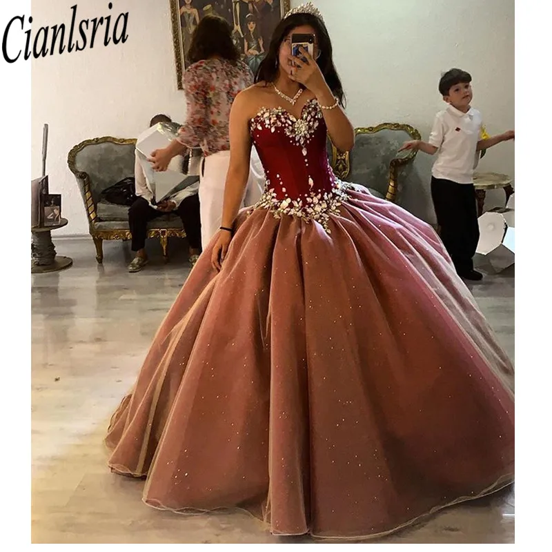 Блестящие платья для Quinceanera Burgendy 2021 милое бальное платье с бисером и блестками