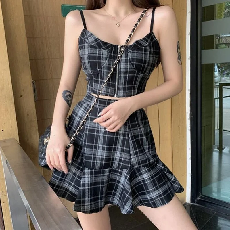 

Gothic Y2k Two Pieces Set Women 2021 Summer 2 Piece Plaid Crop Top + High Waist Mini Skirt Punk Streetwear Skirts Sets Female