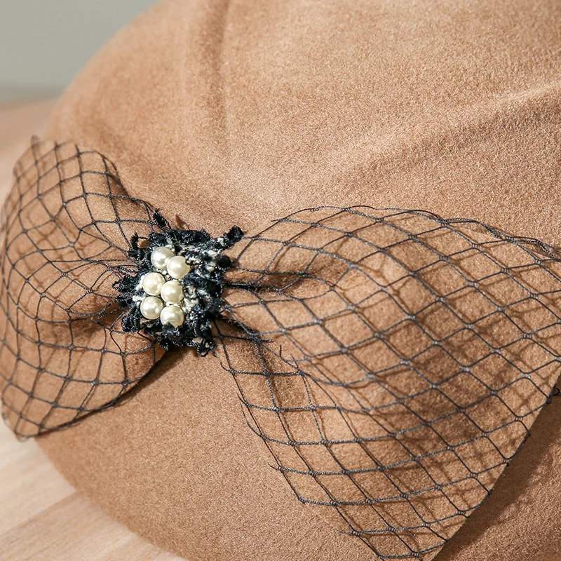 

[PTAH] Elegant Women Berets Styling Caps 2021 Autumn Winter New Beanie Hats Vintage Plain Beret Hats Lace Bow Lady Cap 100% Wool