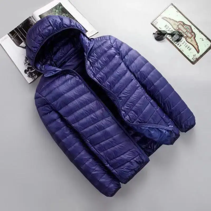Зимняя куртка Marke Herbst Licht Unten Mans der Mode Mit capuze Kurze Ground Ultra dunne Leichte Jugend dunner Mantel unten