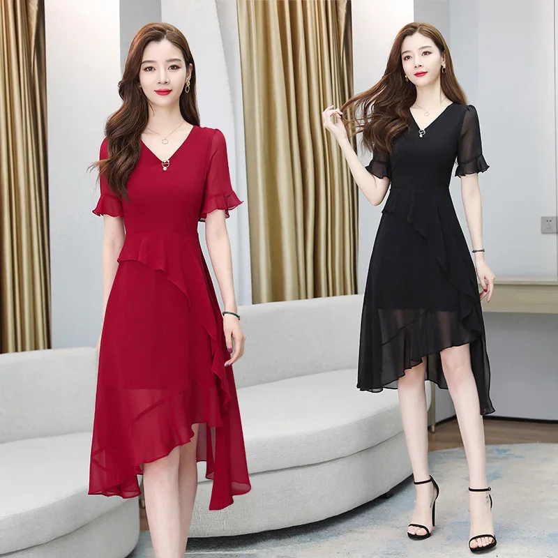 

2021 New Summer Korean version of the large-size temperament goddess Fan v collar black irregular mid-length chiffon dress