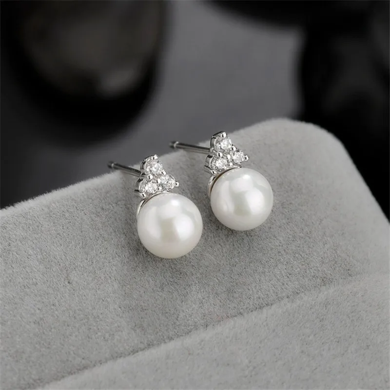 

12Pairs/lot Classic Pearls Stud Earring Fashion Bridesmaid Earring for Women High Quality Commercial Gift