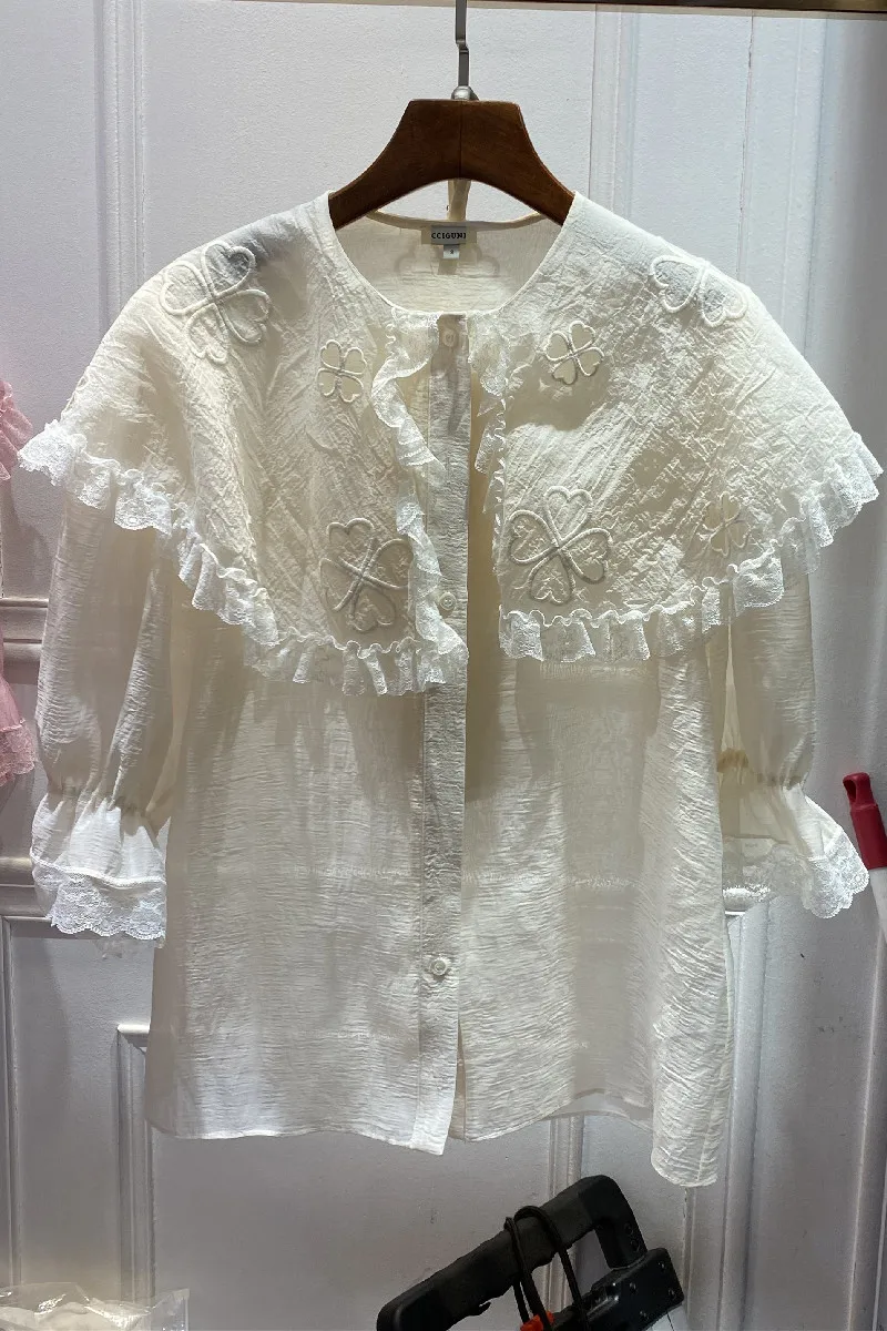 

Europe Station 2021 Spring and Summer New Women's Hollow Out embroidery Versatile Single Breasted Shirt Lantern Sleeve Top