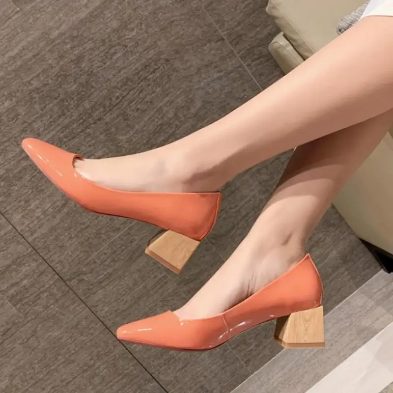 

KemeKiss Size 33-40 New Women Square High Heel Real Leather Shoes Patent Leather Pumps Lowe Heel Weeding Office Lady Footwear