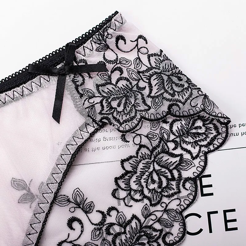 Трусики женские с вышивкой и низкой талией 3 цвета | Женская одежда