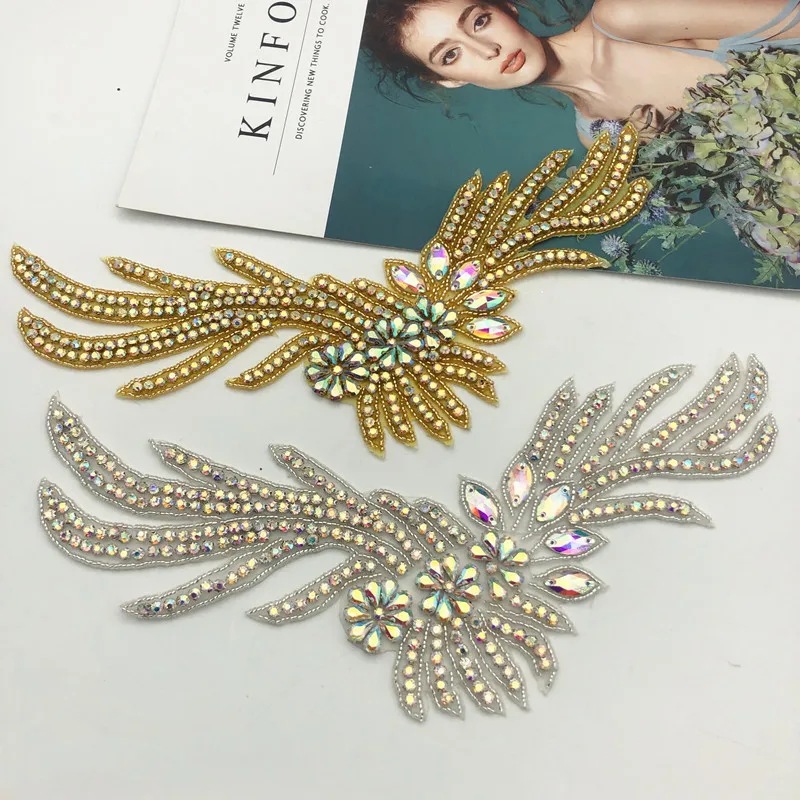 Аппликация ручной работы с кристаллами Стразы для пришивания/проглаживания