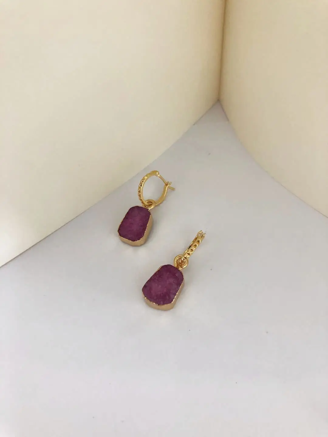 

Korean Earrings 2020 Summer Earcuff With Red Natural Stone Joyas Druzy Boho Jewelry Women Jewelery Sieraden Joyas Women Jewelry