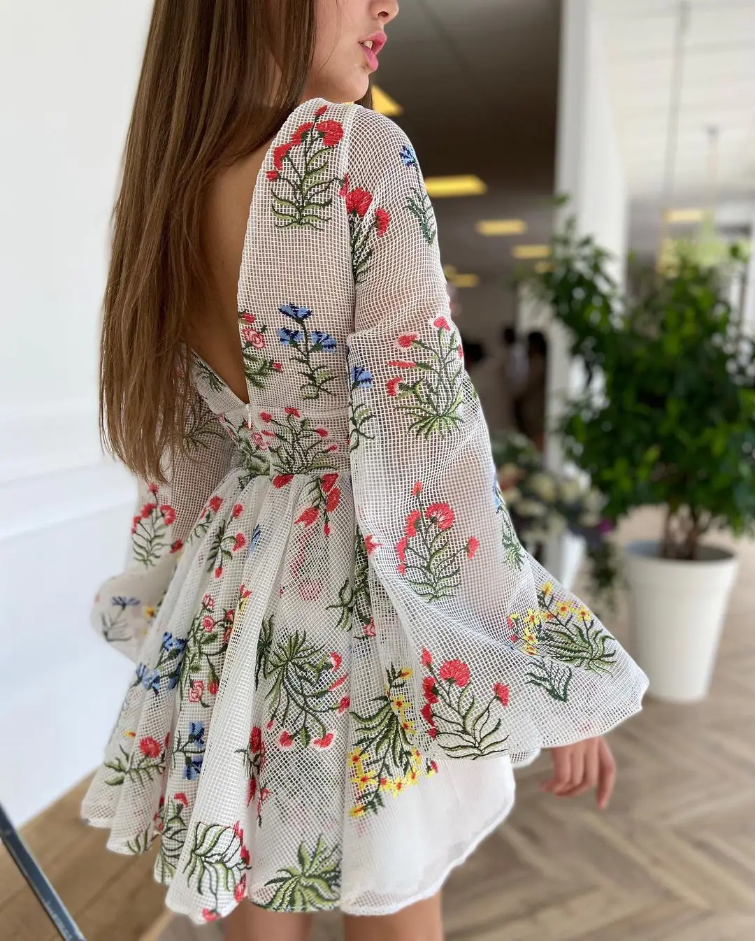 

Women's Dress Spring Mesh Floral Embroidery Sexy V-Neck Dresses 2021 Cute Lantern Sleeve Mini Dress