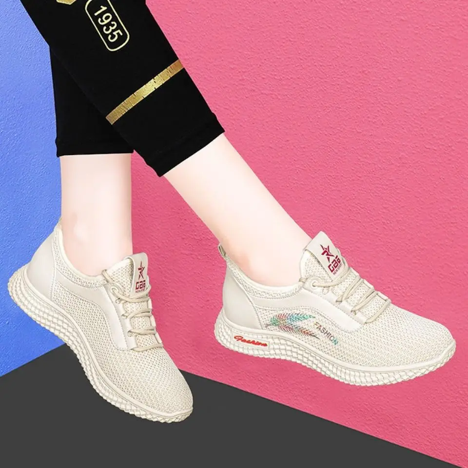 

Lightweight Women's Sneakers Season New Ins Casual Hollow Mesh Comfortable Breathable Running Shoes Shoes Woman Sneakers
