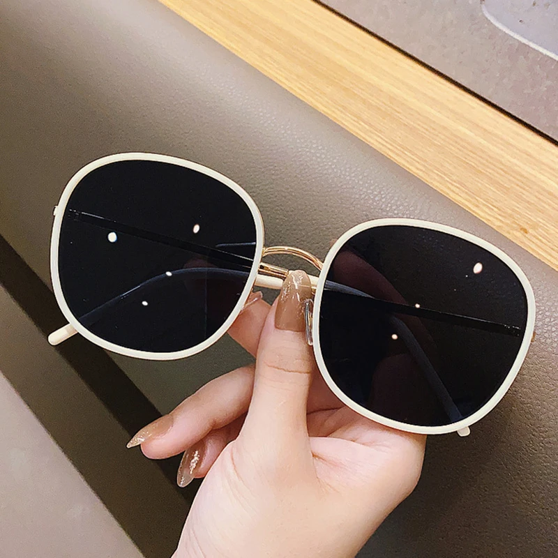 

Sunglasses Women 2021 Round Oversized White Sun Protective Fashion Pink Vogue Trending Products Lenses Black Big Glasses