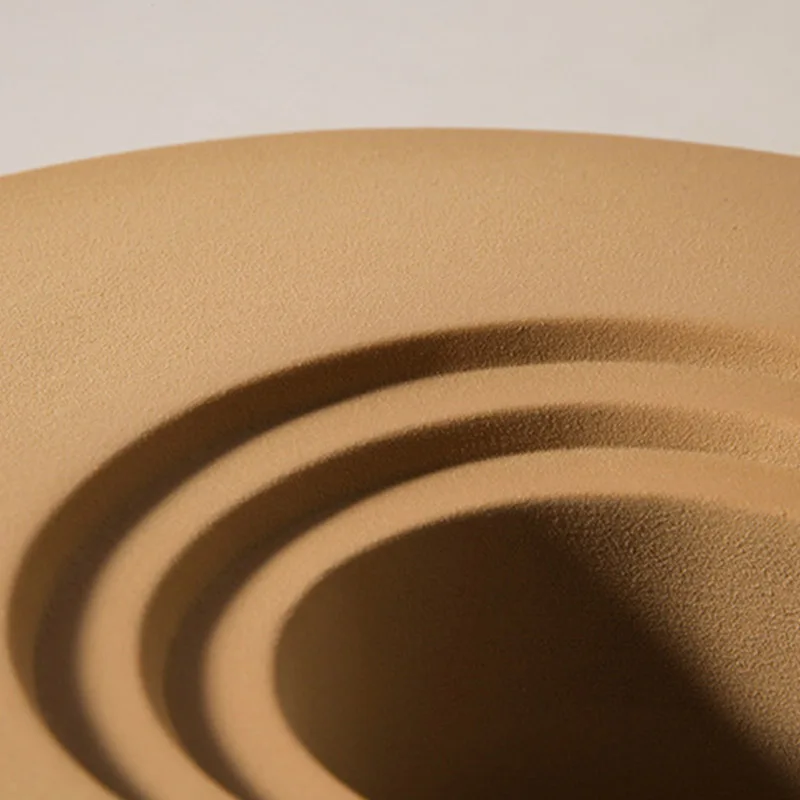 Геометрическая ваза для цветов в скандинавском стиле с аркой керамический