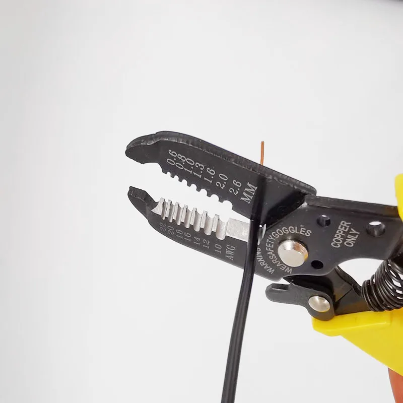 

MINI Portable Hand Tool 7 in 1 Quick Wire Stripping Pliers AWG/10-22 Repair Tool Wire And Cable Automatic Cutting Pliers