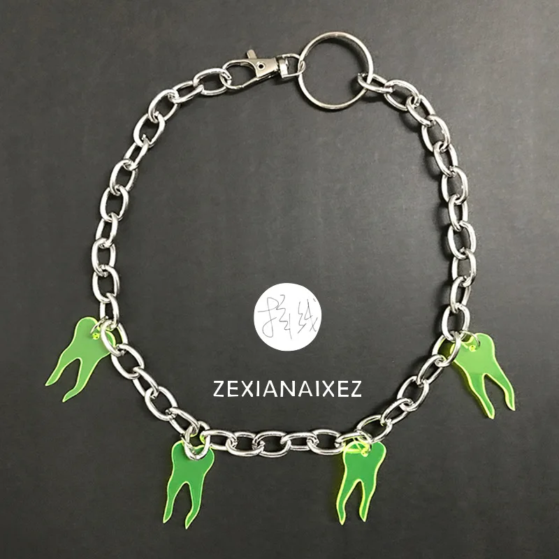 Тренд мужчин и женщин флуоресцентный зеленый зуб ожерелье короткое Сменное