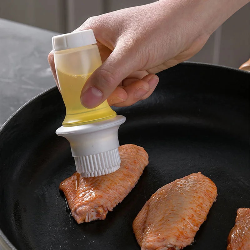 

Portable Silicone Oil Brush with Bottle Barbecue Grill Oil Brushes BBQ Liquid Oil Pastry Kitchen BBQ Tools Gadgets Accessories