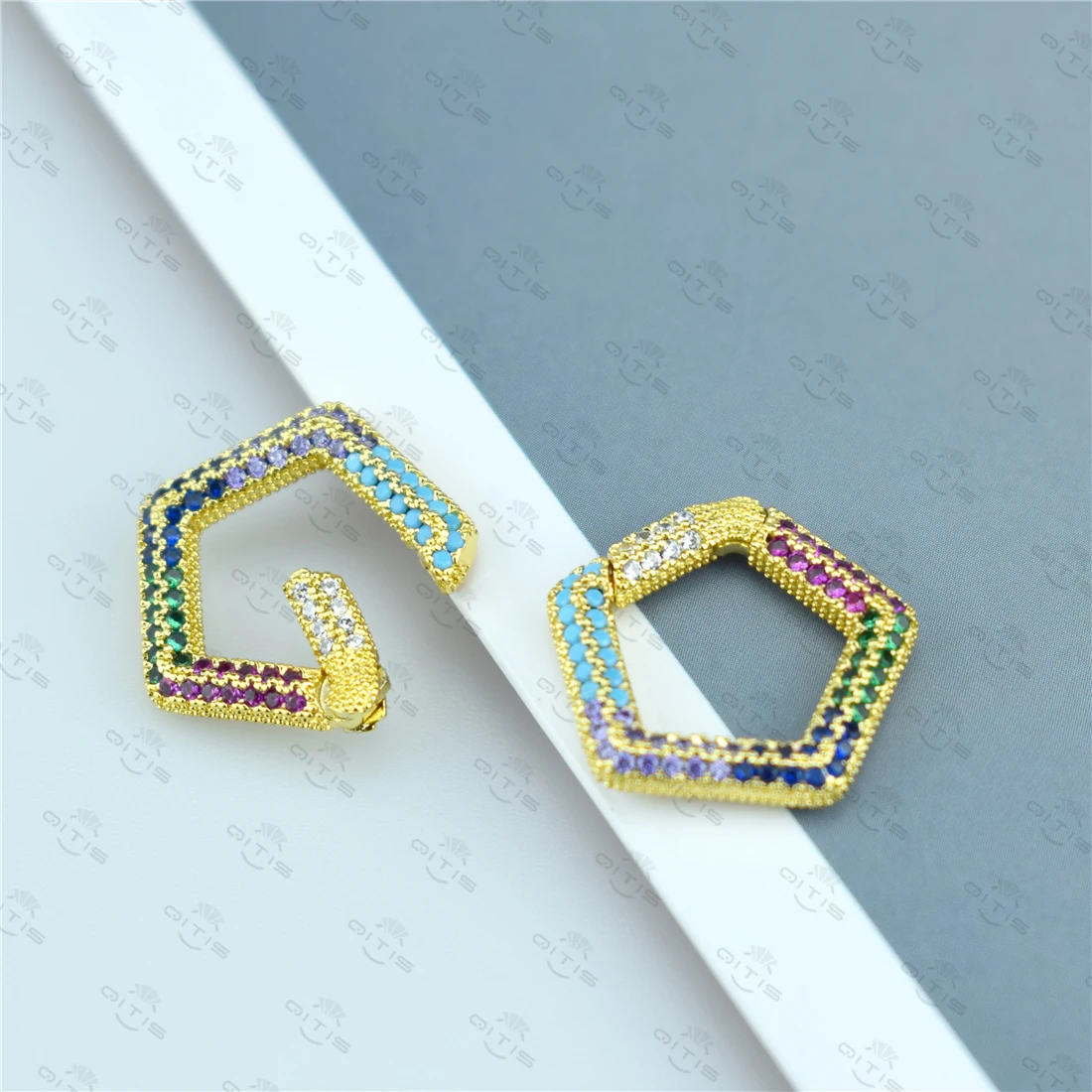 

Jewelry Making Pendants 28 Geometric Shapes Luxury Rainbow CZ Clasps for DIY Necklace Bracelet Accessories