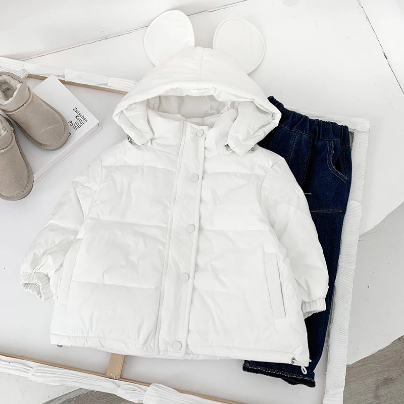 Детский однотонный пуховик с капюшоном и большими ушками |