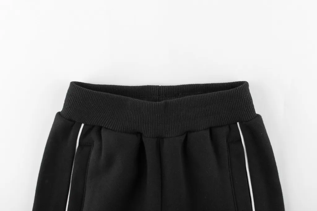 Весенне осенний Модный комплект одежды для малышей с буквенным принтом на