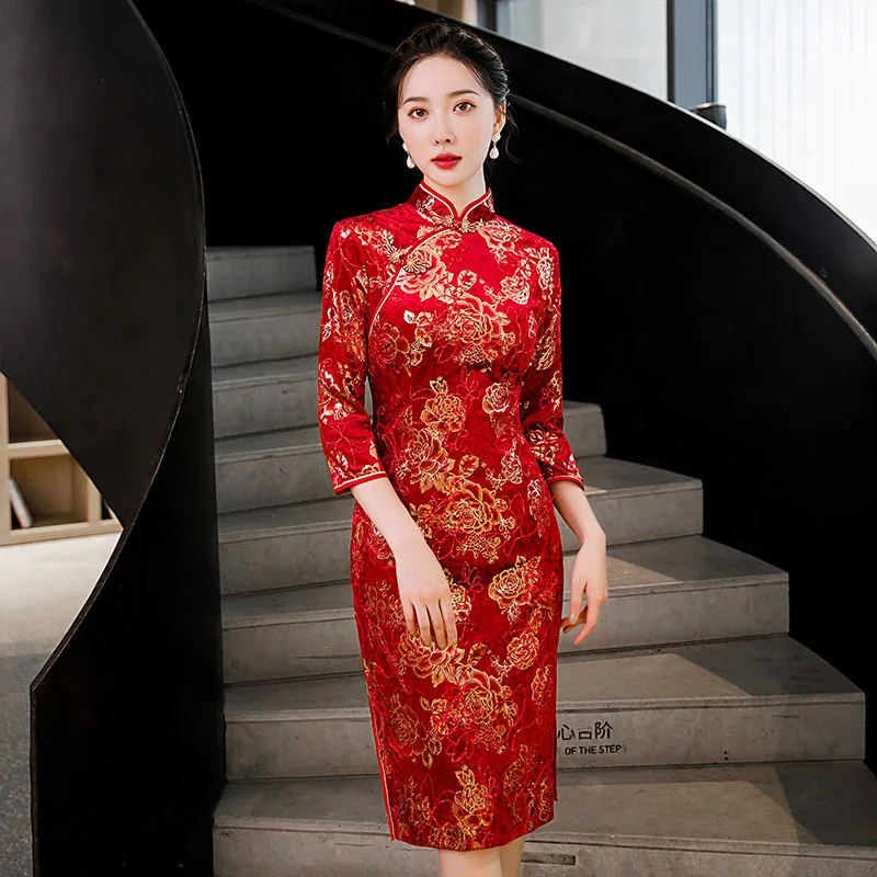 

Autumn Women Seven Points Sleeve Knee-Length Velour Qipao Elegant Orientale Banquet Mandarin Collar Cheongsam Oversize 4XL