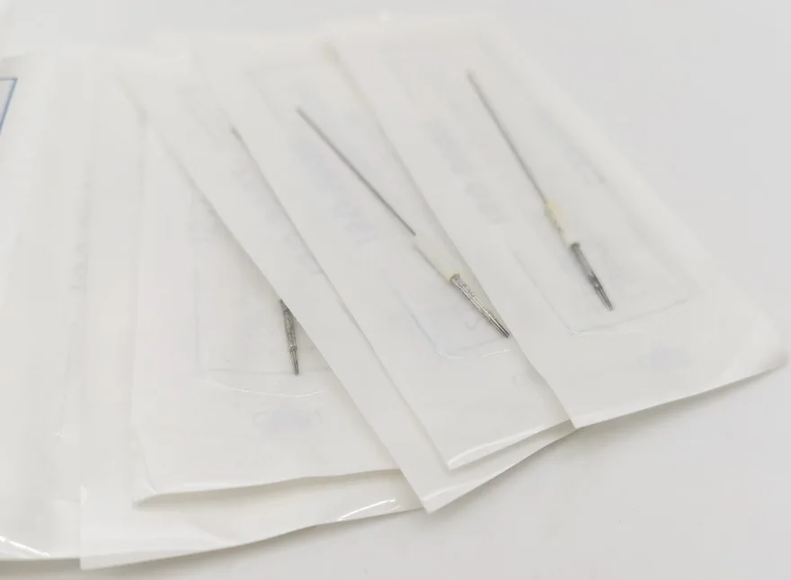 Иглы для перманентного макияжа бровей 2000 шт. 1 2 5 7RL 5F 7F тату иглы и губ наконечники