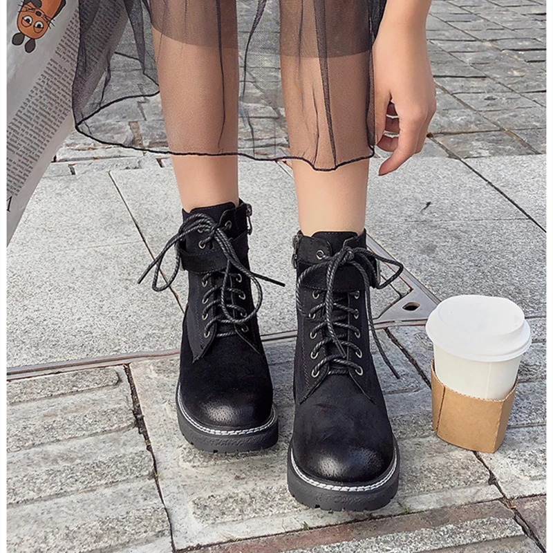 Модные ботильоны с пряжкой зимние женские ботинки теплые полусапожки на меху