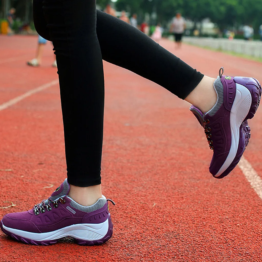 Женские кроссовки 2019 года Модные женские на платформе удобные дышащие сетчатые