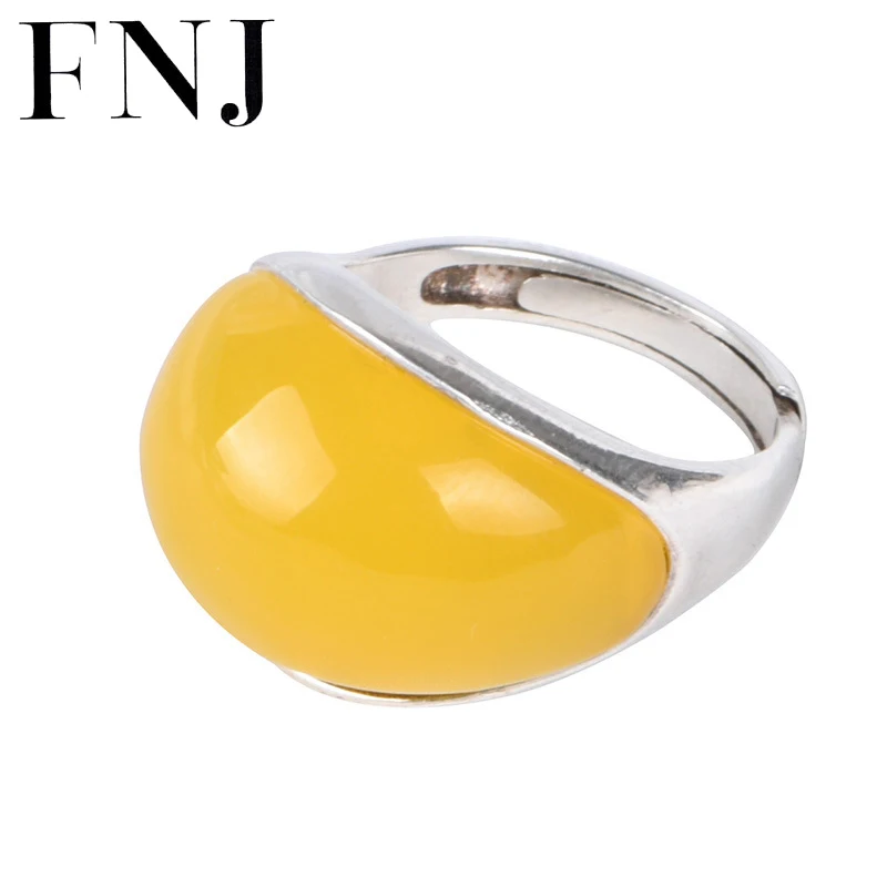 

Женское кольцо из серебра 925 пробы с халцедоном