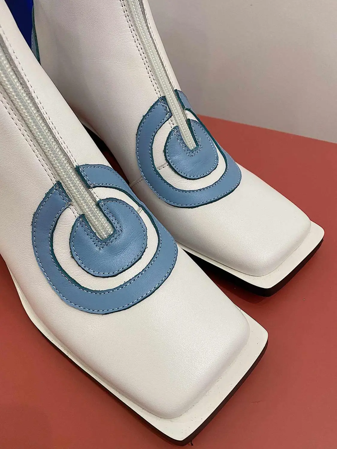 

Krazing pot Chelsea boots genuine leather mixed colors high street fashion square toe high strange heel zipper ankle boots L05