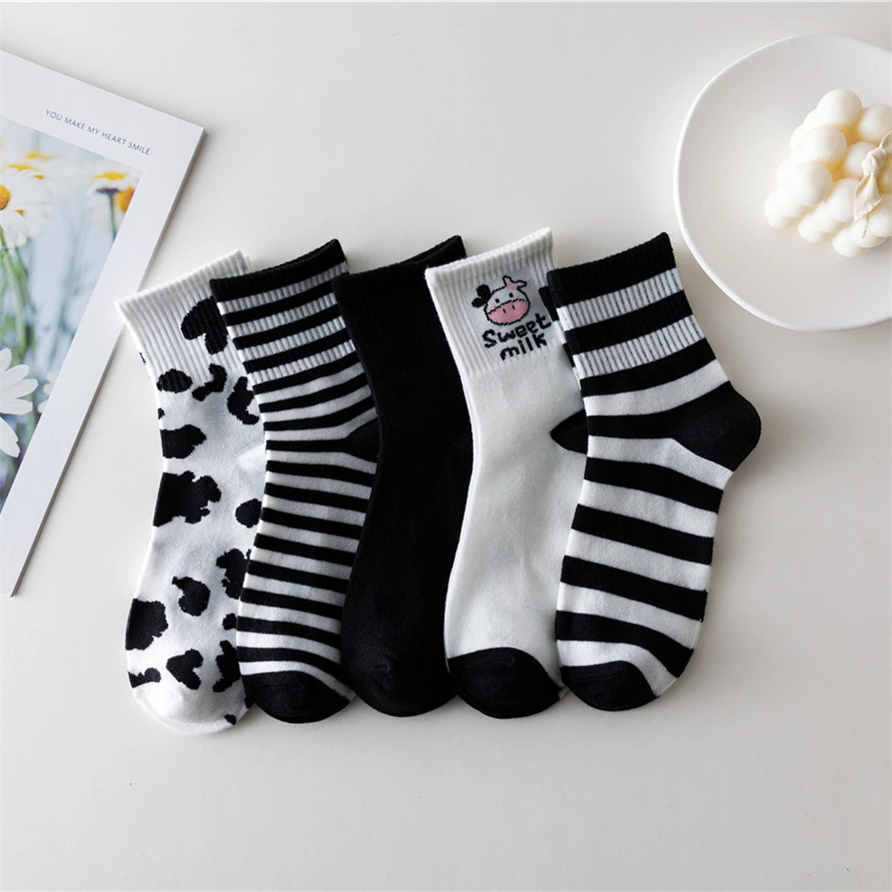 CHAOZHU Daily Socks Women Socks Black White Striped Cows Pattern Cartoon Kawaii Fashion Character Cotton Rib Stretch 4 Seasons