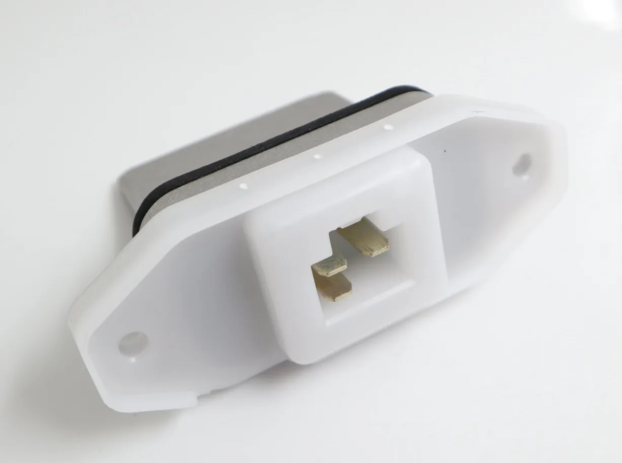 Новый резистор модуля управления двигателем воздуходувки 27761-9W100 277619W100 27761 9W100 |