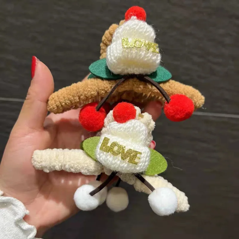 

Women Hair Clip Plush Hairpins Hair Crab Claws Girls Make UP Washing Tool Accessories Decoration Christmas Hat Hair Claw Winter