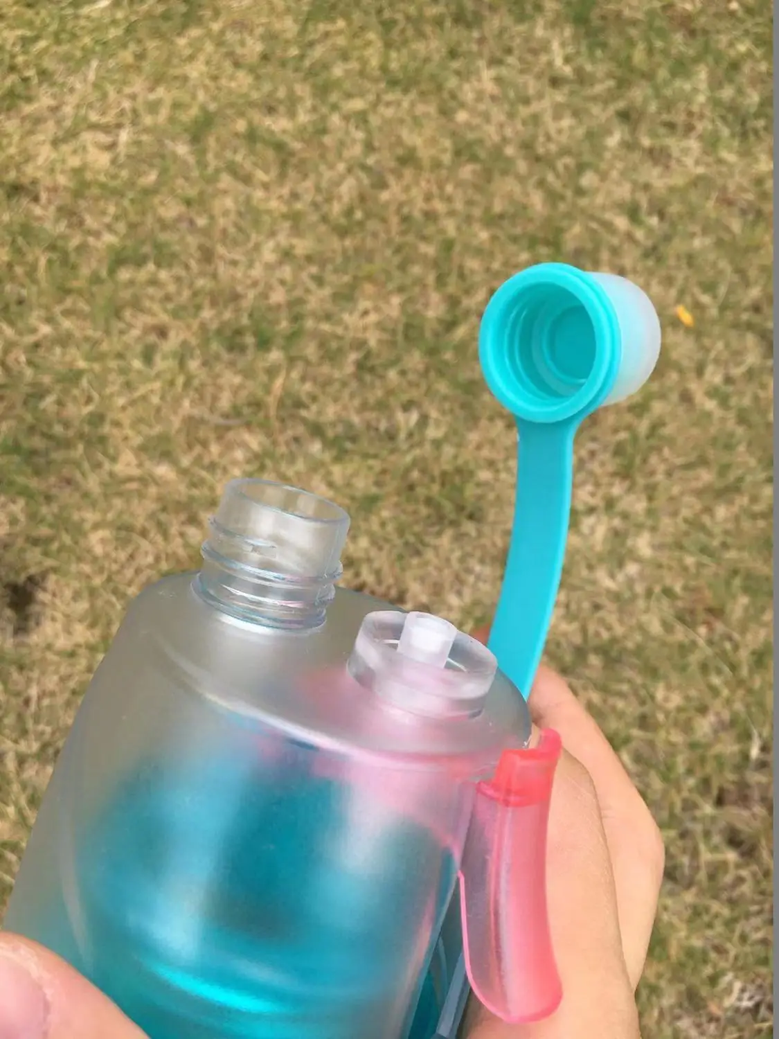 600 мл Многофункциональная портативная пластиковая Спортивная кружка для воды с