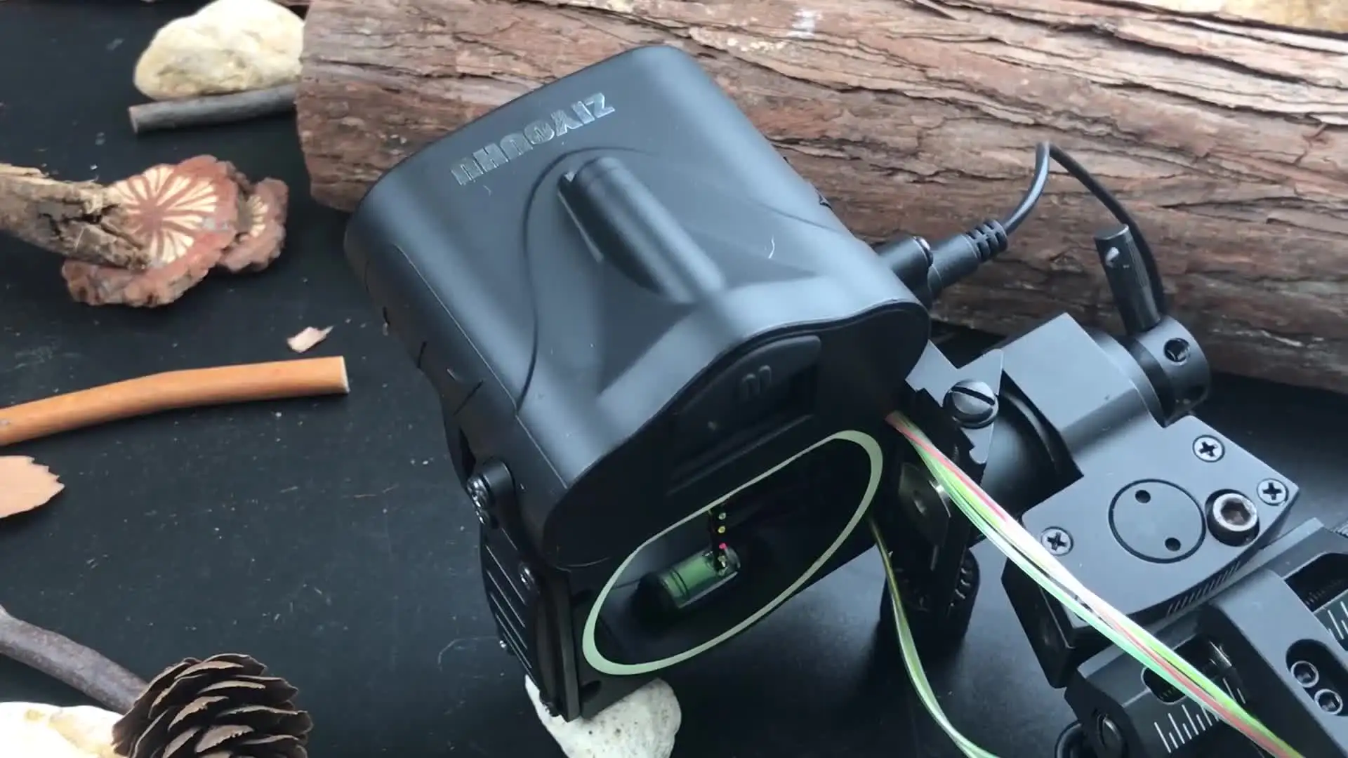 

ZIYOUHU Adjustable rangefinder black multifunctional integrated rangefinder for outdoor entertainment