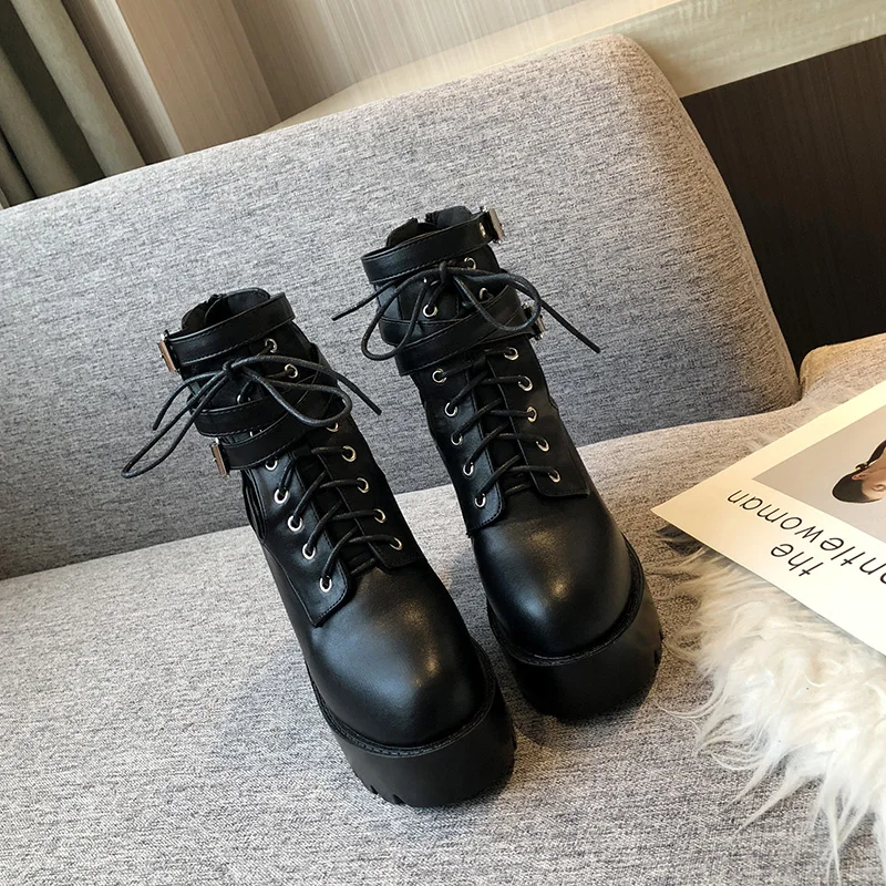 Женские байкерские ботильоны на очень высоком каблуке с пряжкой и ремешком в