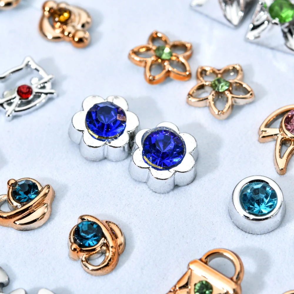 Серьги женские Маленькие Геометрические золотистые и серебристые из горного