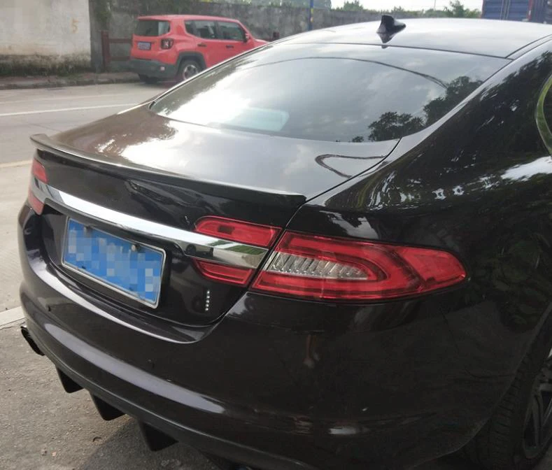 Настоящий спойлер заднего багажника из углеродного волокна для крыла губ Jaguar Xf