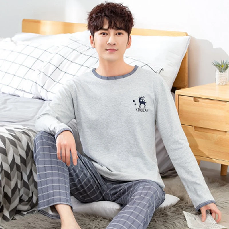 Пижамный комплект мужской в полоску штаны с длинным рукавом круглым вырезом