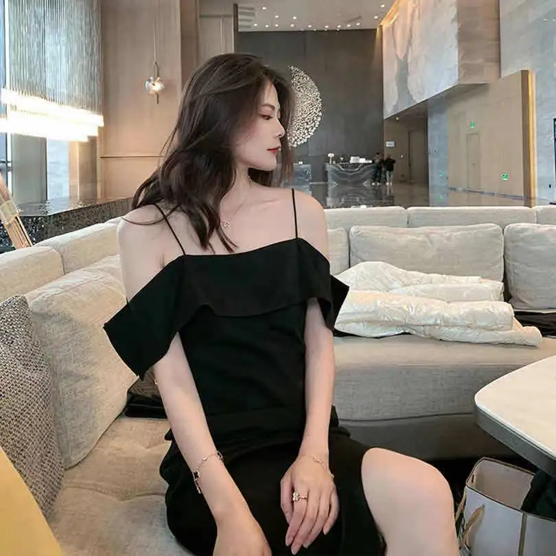 

One line shoulder dress women's summer 2021 new style temperament slim irregular sexy off shoulder suspender off back dress