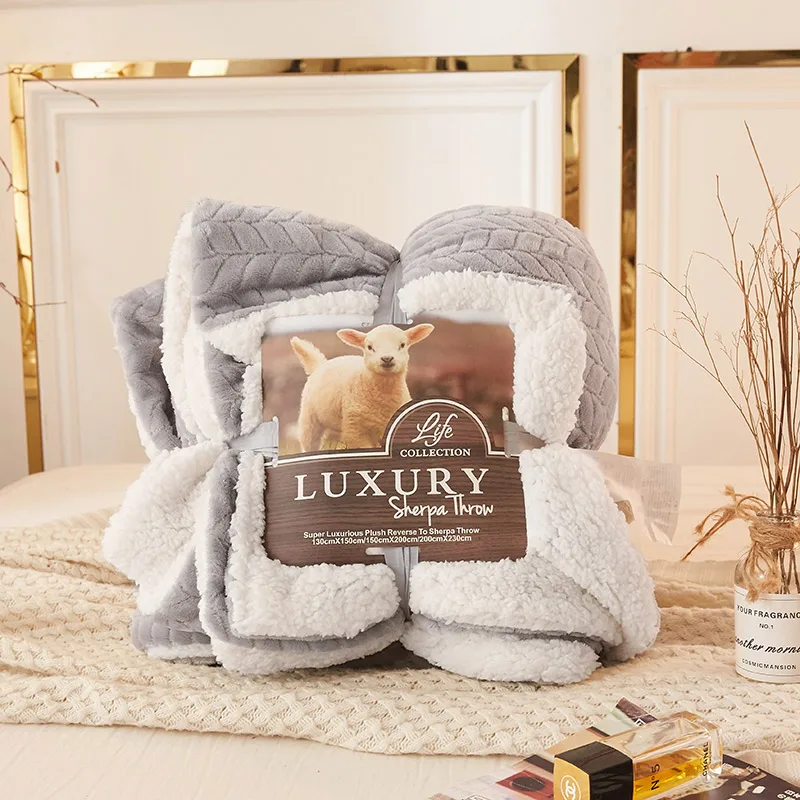 Бело серые флисовые одеяла и толстые теплые зимние для взрослых домашнее супер