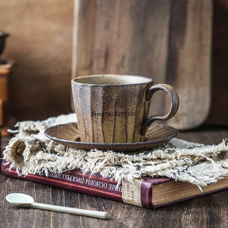 

Light Luxury Retro Ceramic Coffee Cup and Saucer 200 ml Cup Handmade Porcelain Cup Creative Coffee Cup