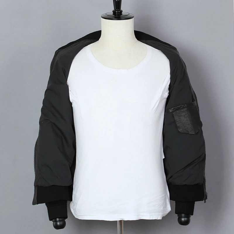 Мужская приталенная куртка-бомбер из натуральной овчины Черная бейсбольная