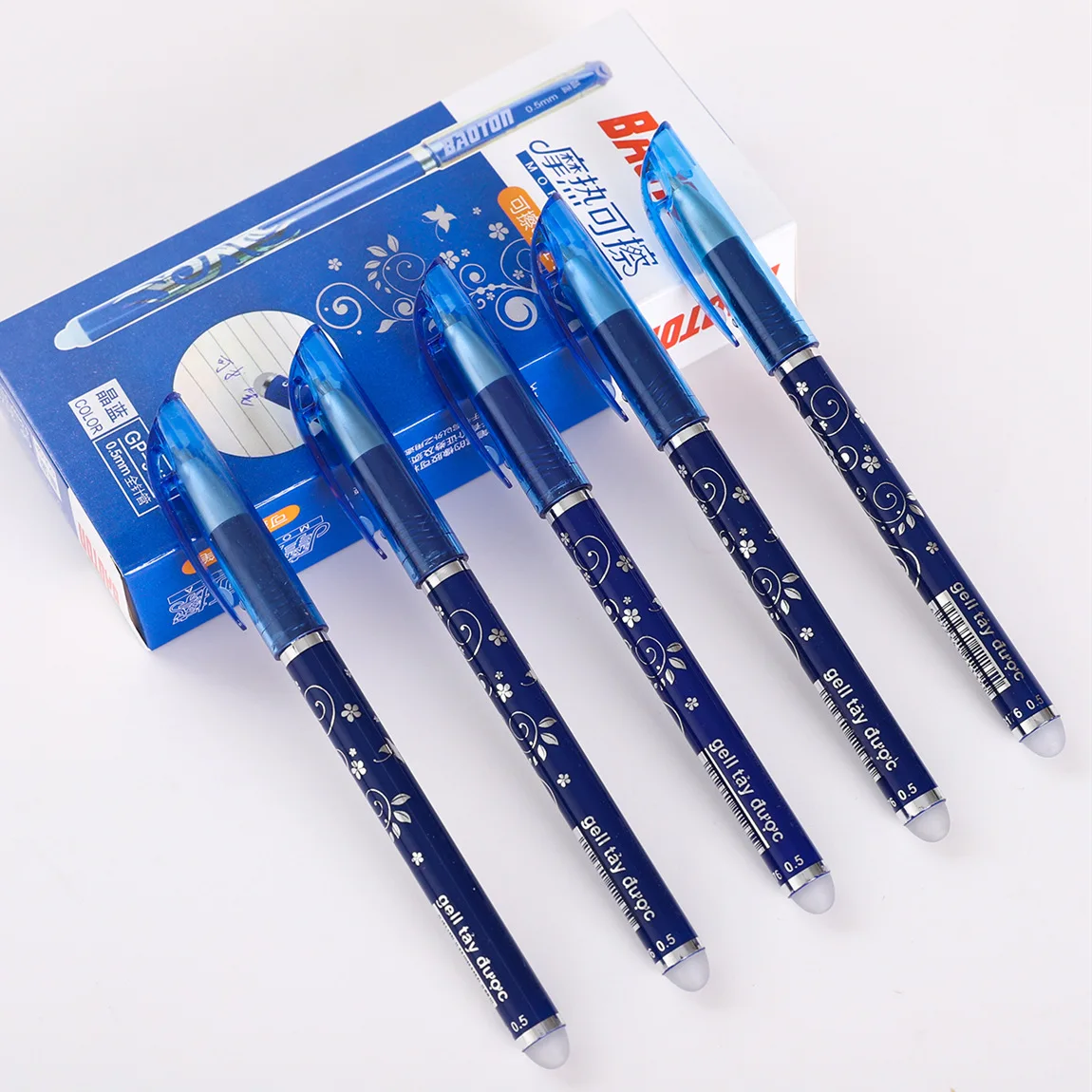 

3 Pcs/Lot Office Erasable Pen 0.5mm Magic Erasable Gel Ink Pen Washable Handle Blue Black Ink Gel Pens Writing Stationery Teach