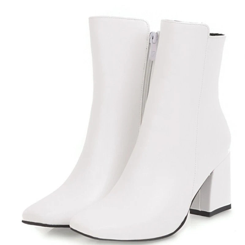 Зимние женские короткие ботинки черные красные белые 7 см на толстом каблуке