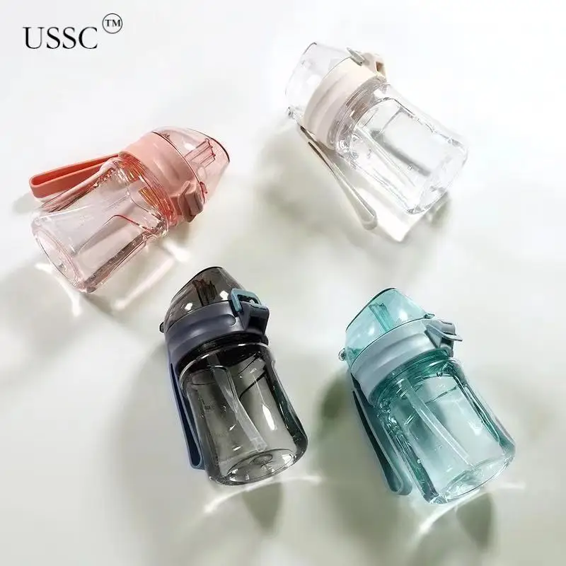

USSC Straw Water Cup Plastic Student Fresh Simple With Lifting Rope Scale Adult Elastic Cap Sports Water Cup Water Bottle HZ072