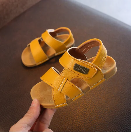 Сандалии для мальчиков на пуговицах кожаные дышащие босоножки каждый день