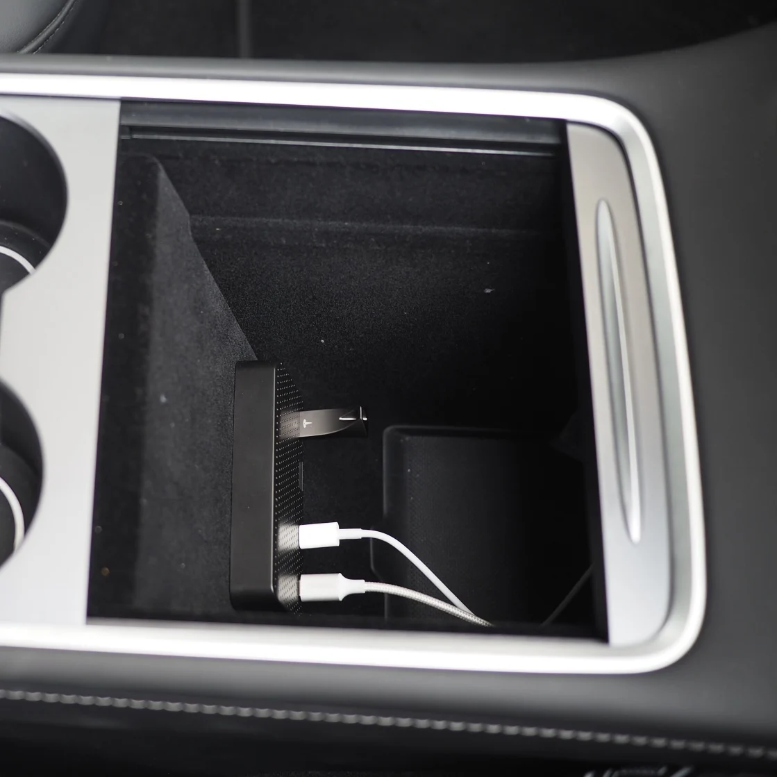 Для 2021 Tesla Model3 / Y концентратор модель 3 Аксессуары Разветвитель USB хаб док станция